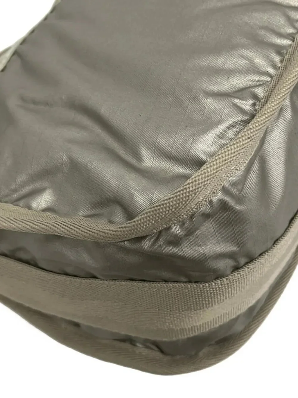 LESPORTSAC Beige Respo Nylon Shoulder Bag